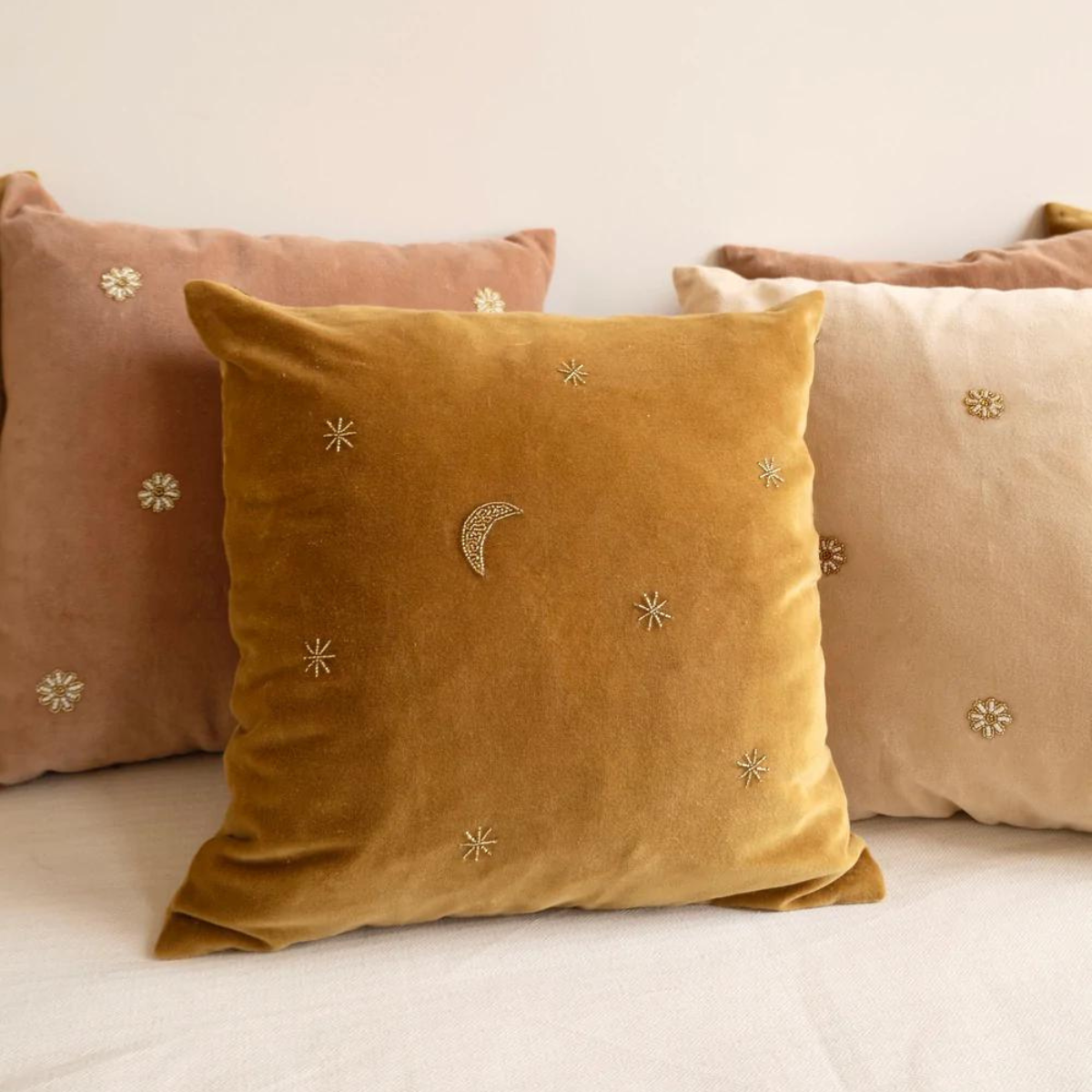 Star top cushion cover
