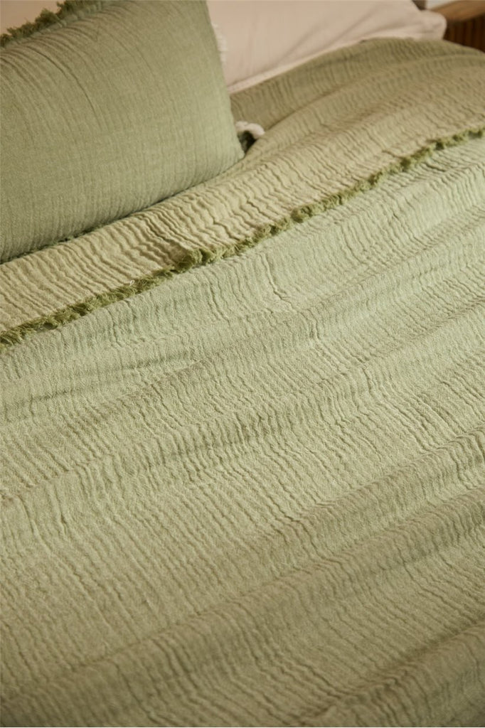 Bed cover Layer